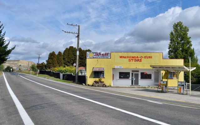 Waerenga o kurī Store, currently closed